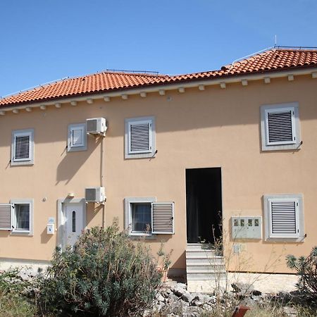 Apartments Pegla Нерезине Екстериор снимка