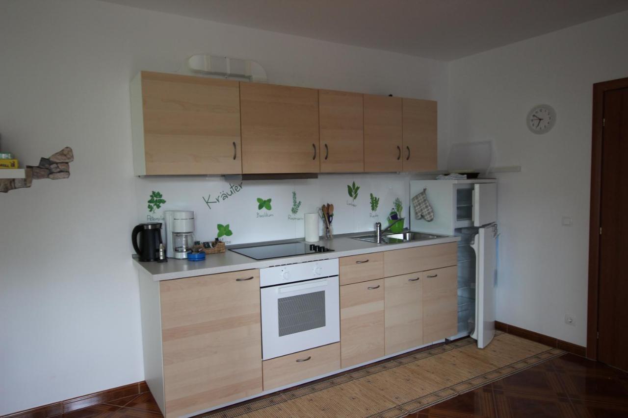 Apartments Pegla Нерезине Екстериор снимка